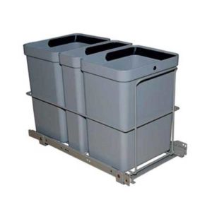 Roskien kierrätysvaunu kolme sankoa