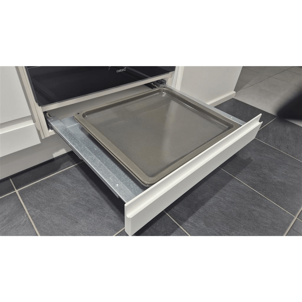 Ten uunipeltilaatikko hidastimellla